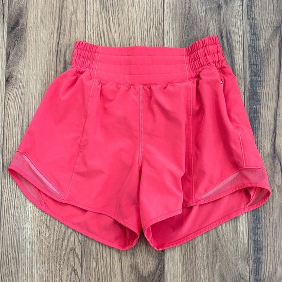 Lululemon Hotty Hot High Rise Shorts 4" In Glaze Pink Size 2 - Picture 2 of 6